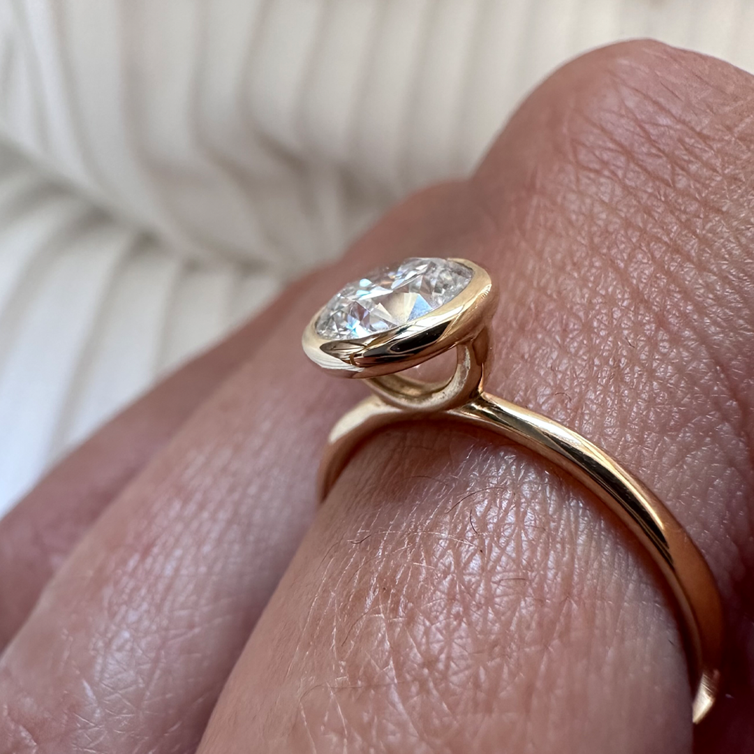 18K Yellow Gold Round LAB Diamond Ring