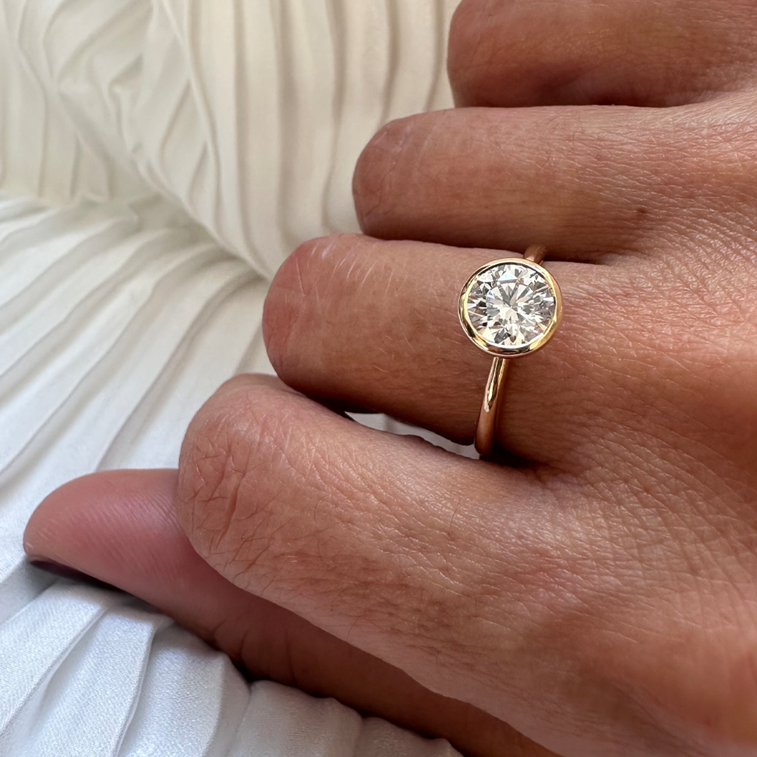 18K Yellow Gold Round LAB Diamond Ring