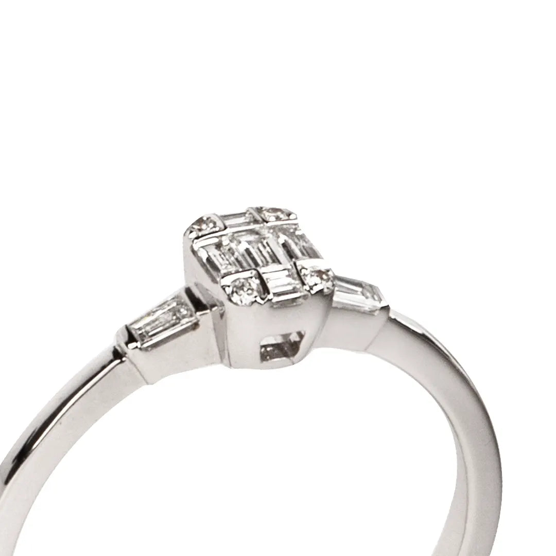 18K White Gold Diamond Ring with Invisible Setting
