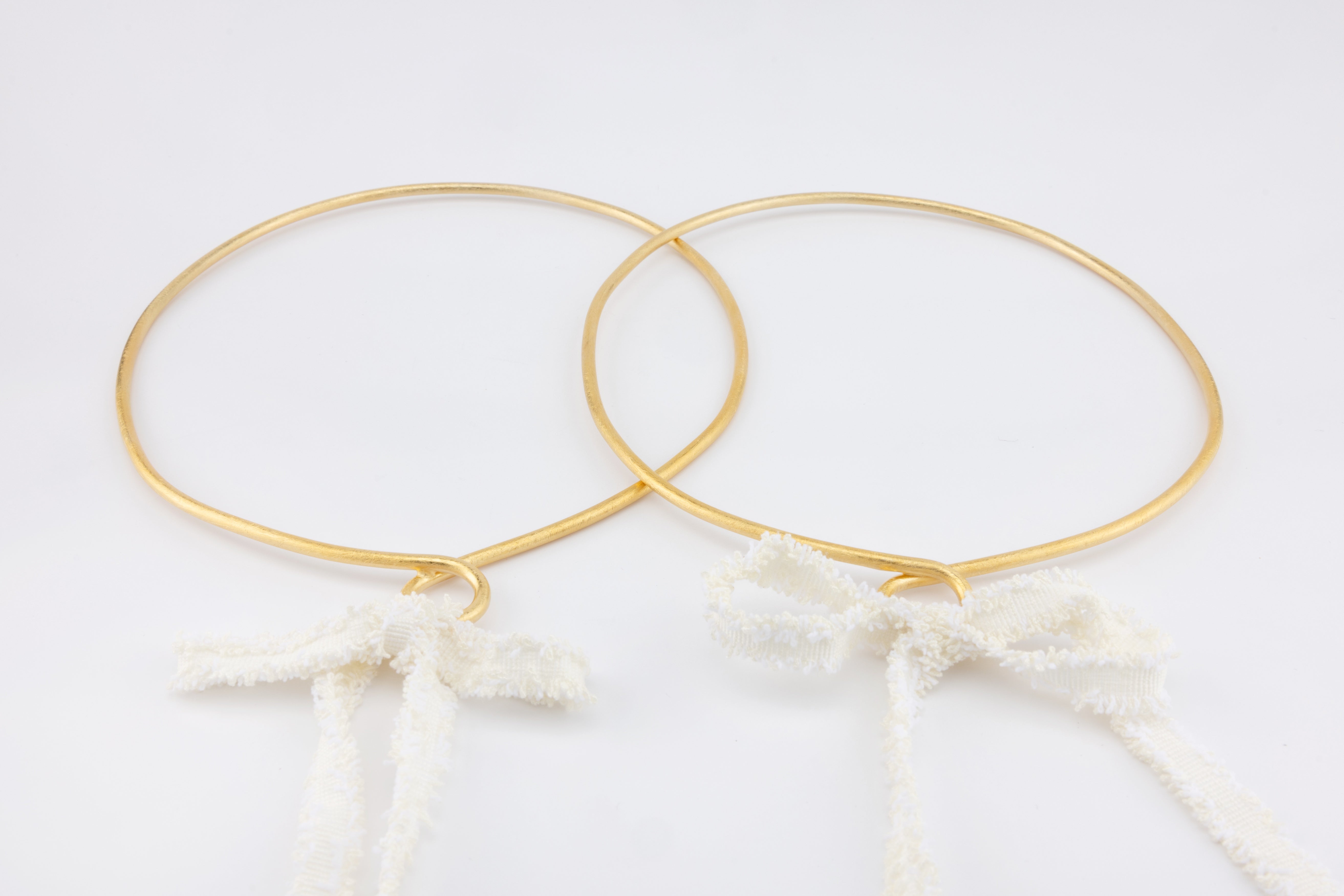 Thick Diamond-Cut Wedding Crowns (Stefana)