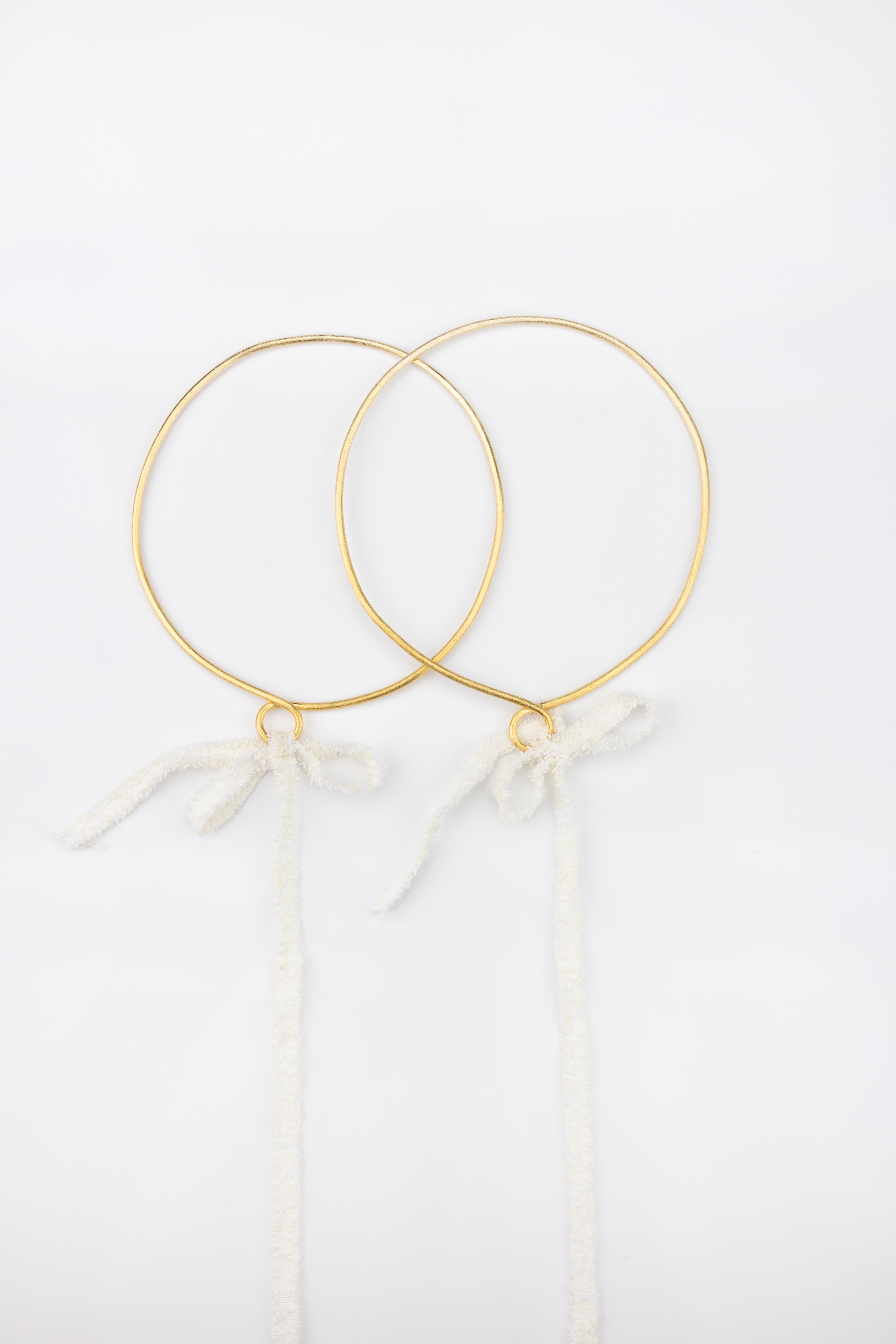 Thick Diamond-Cut Wedding Crowns (Stefana)