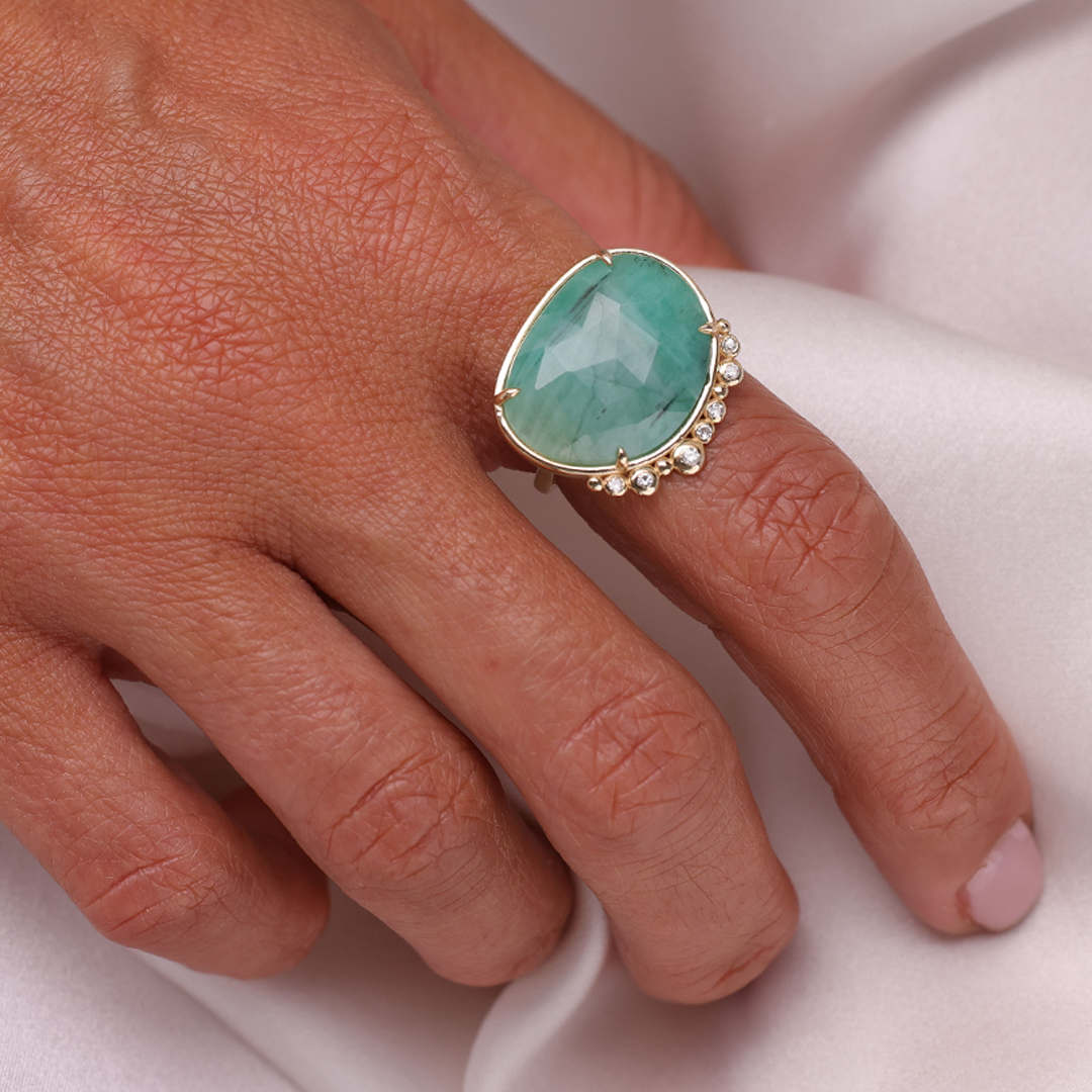 14K Gold Irregular Emerald Ring with 7 Diamonds