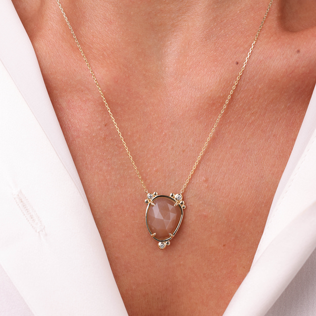 14K Gold Oval Moonstone Necklace with 3 Diamonds