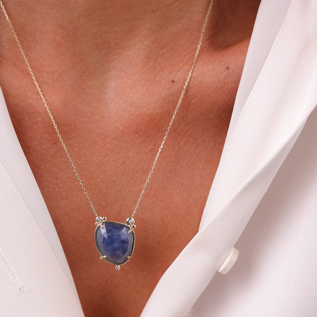 14K Gold Irregular Sapphire Necklace  with  3 diamonds