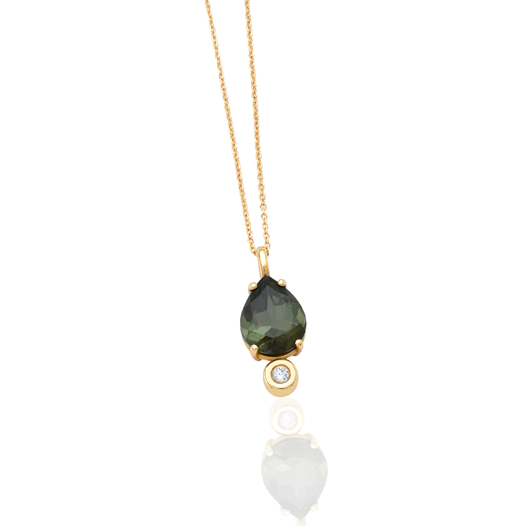 14K Gold Big Pear Shaped Green Tourmaline and Diamond Necklace