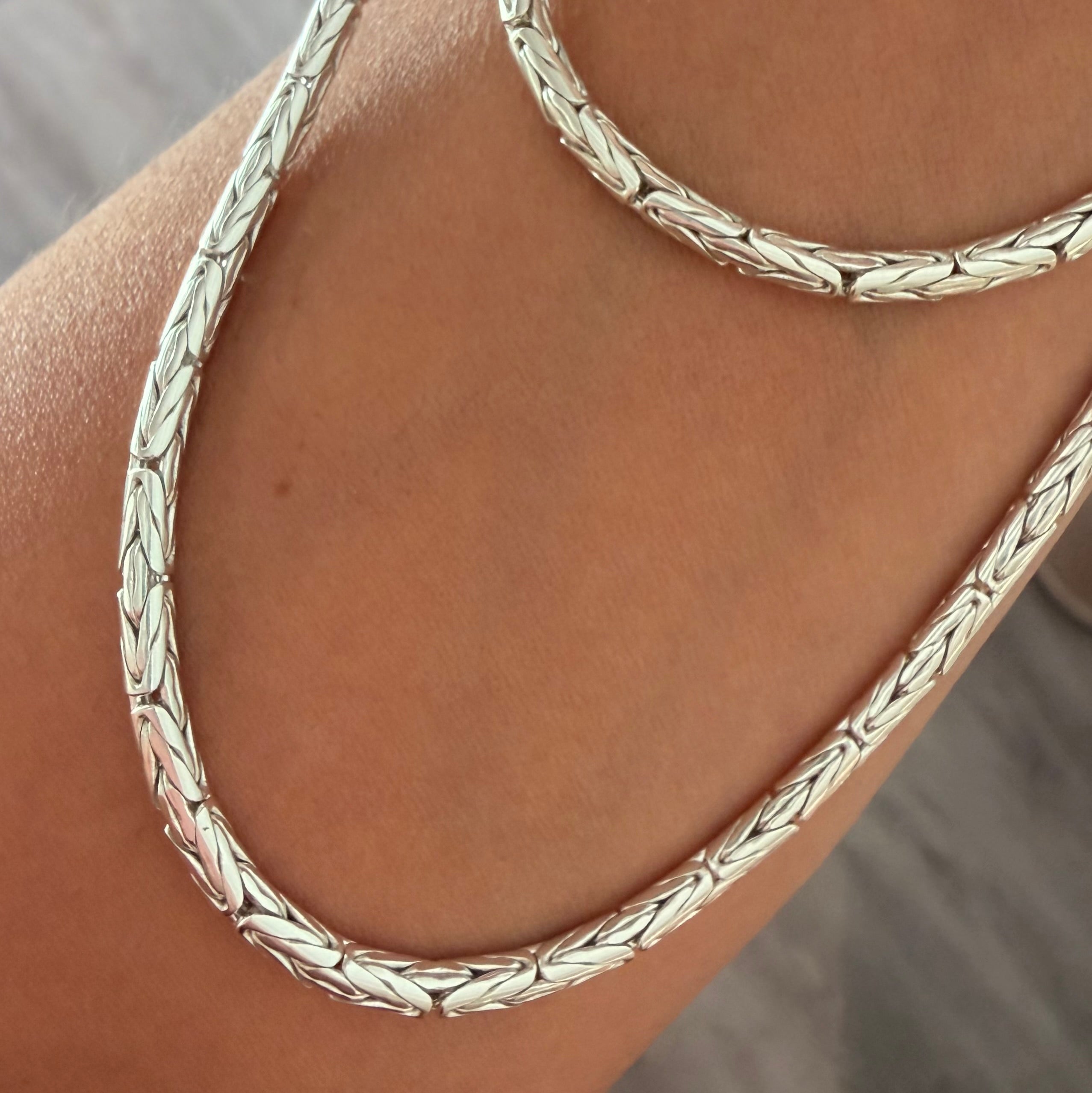 Mer-Mades Scales Chain