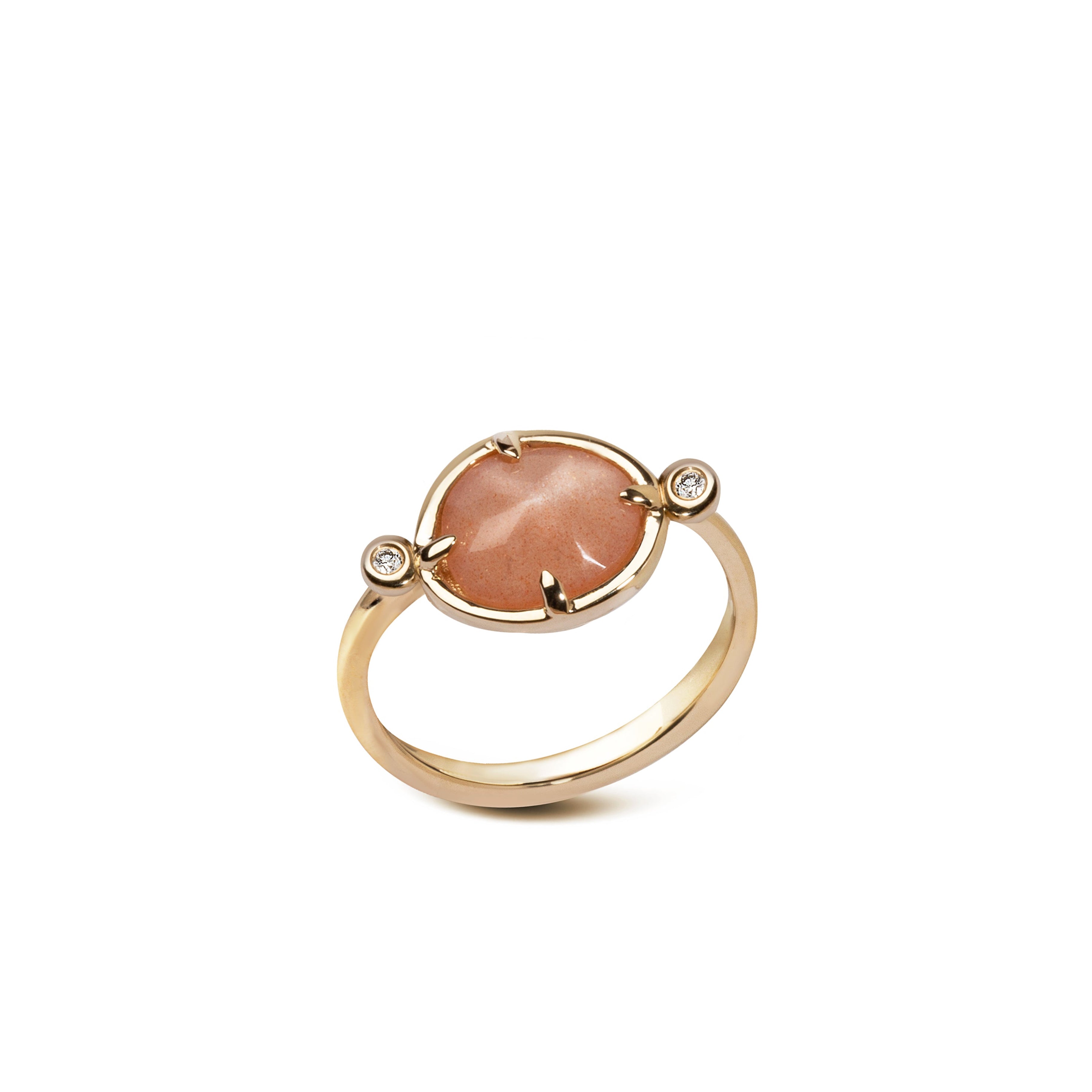 Nocturne – 14K Gold Ring with Moonstone & Diamonds