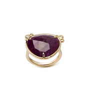 Pulse of Love – 14K Gold Ring with Ruby & Diamonds