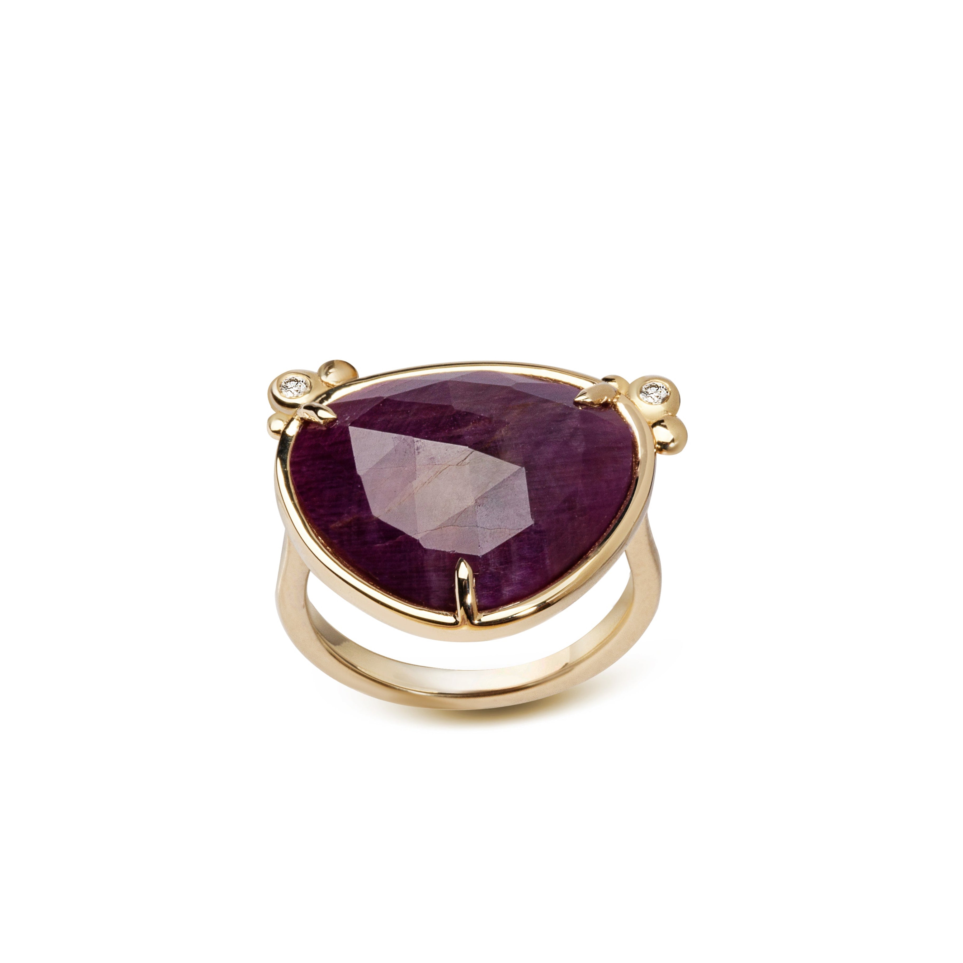 Pulse of Love – 14K Gold Ring with Ruby & Diamonds