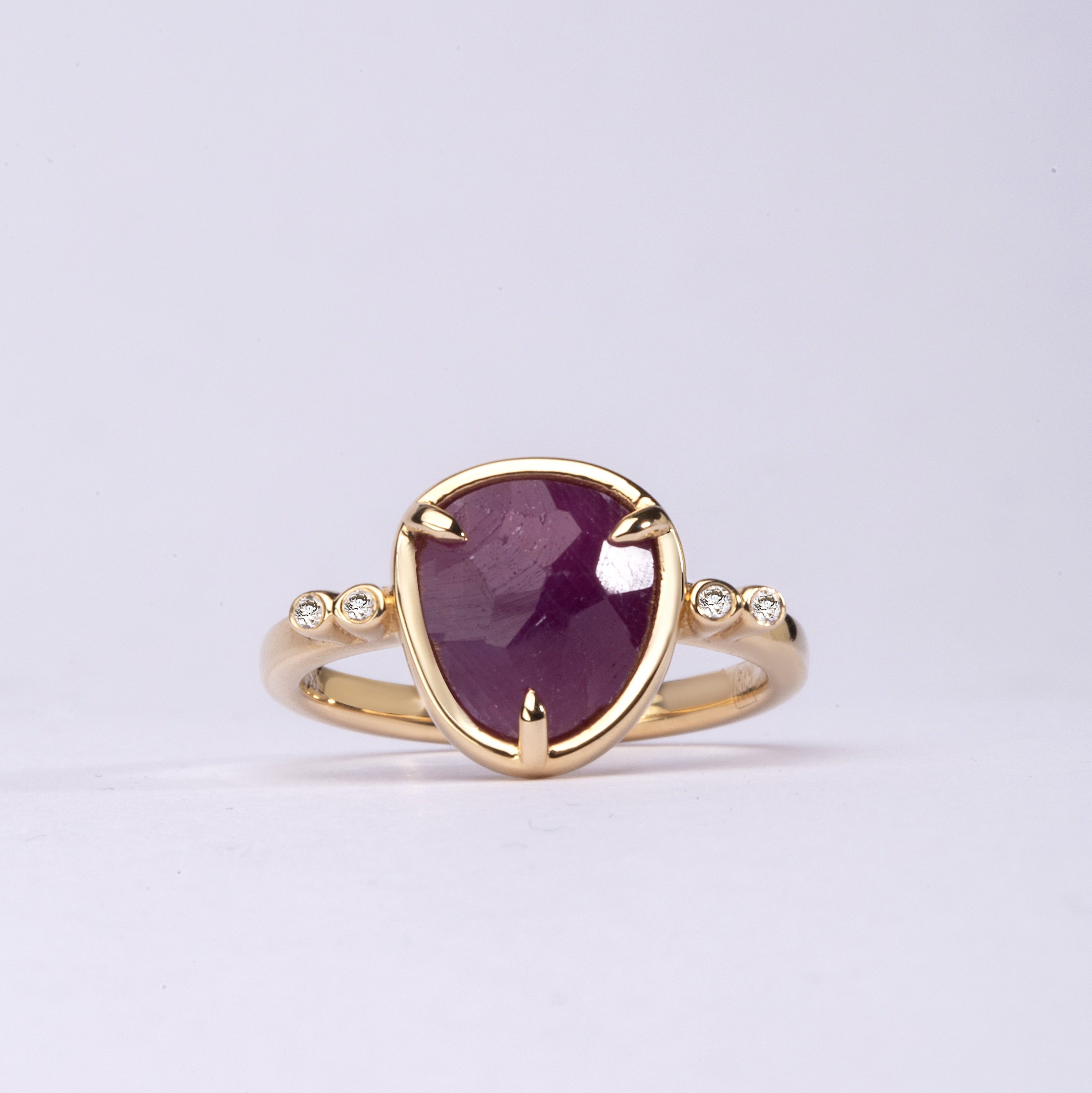 Red Essence – 14K Gold Ring with Ruby & Diamonds