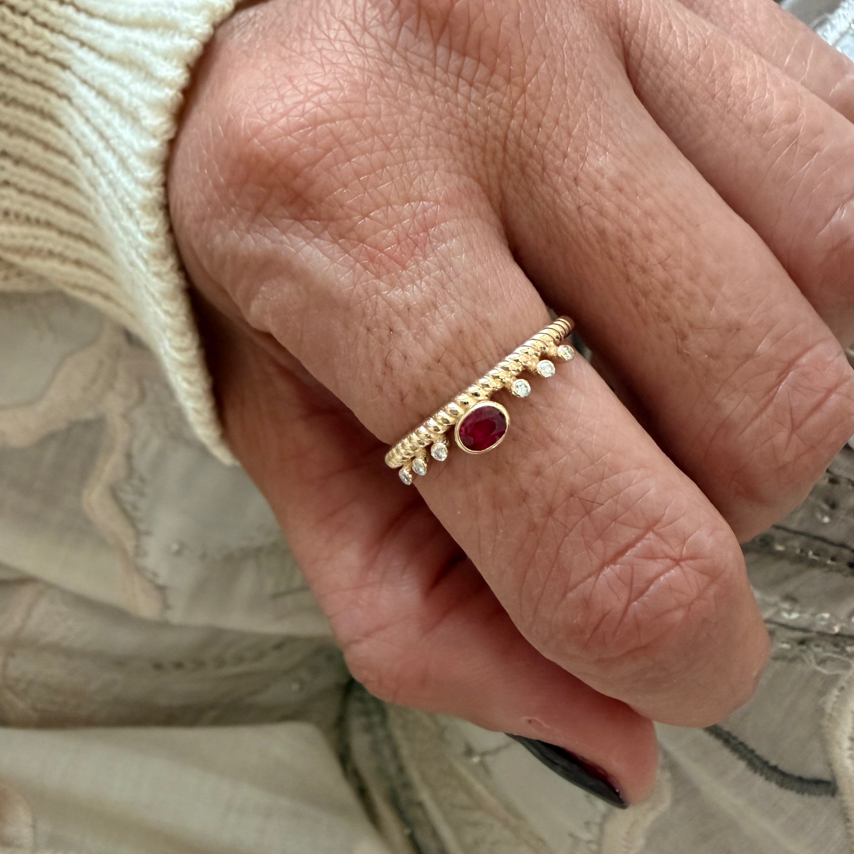 14K Gold Twisted Band Ruby Diamond Ring
