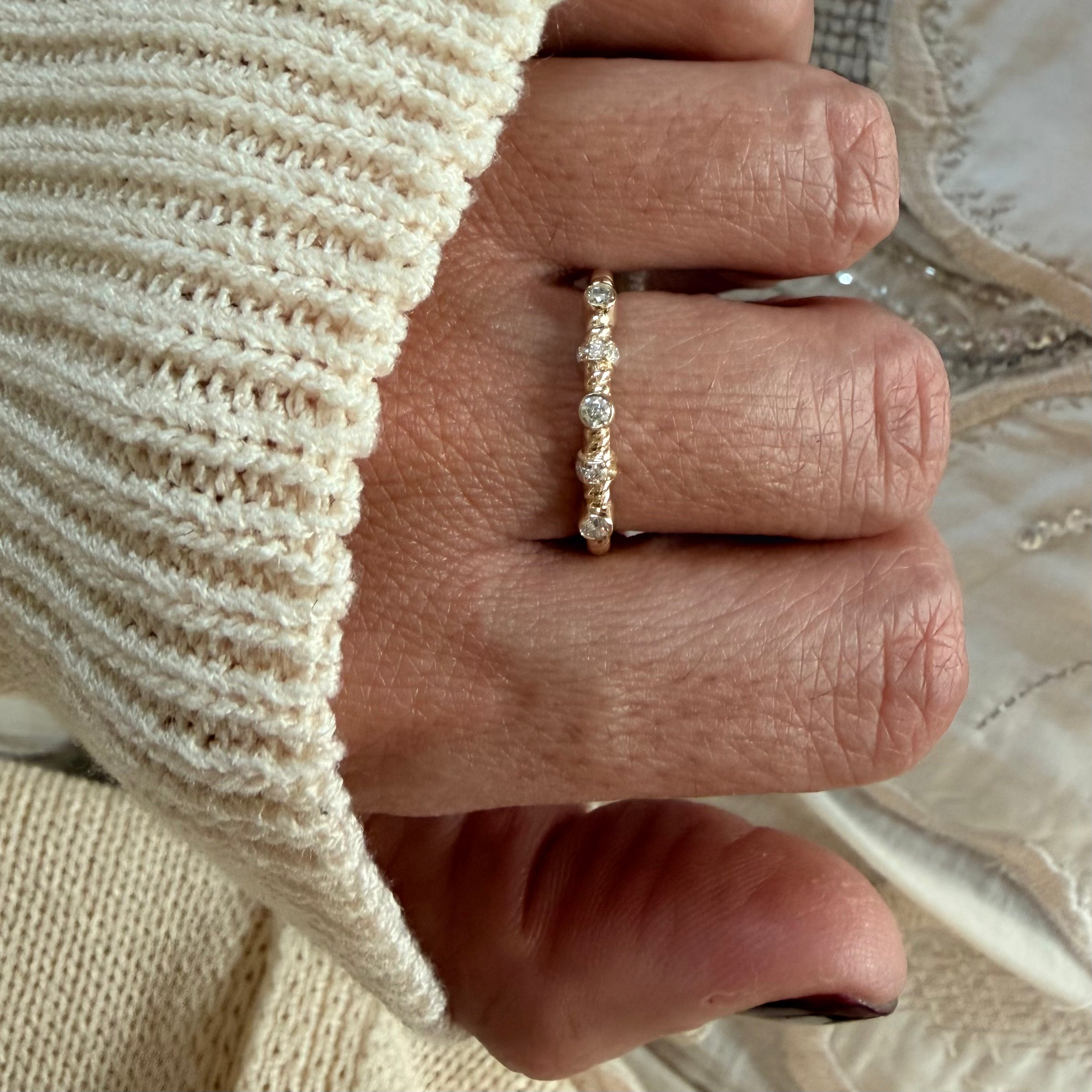 14K Gold Twisted Band Diamond Ring