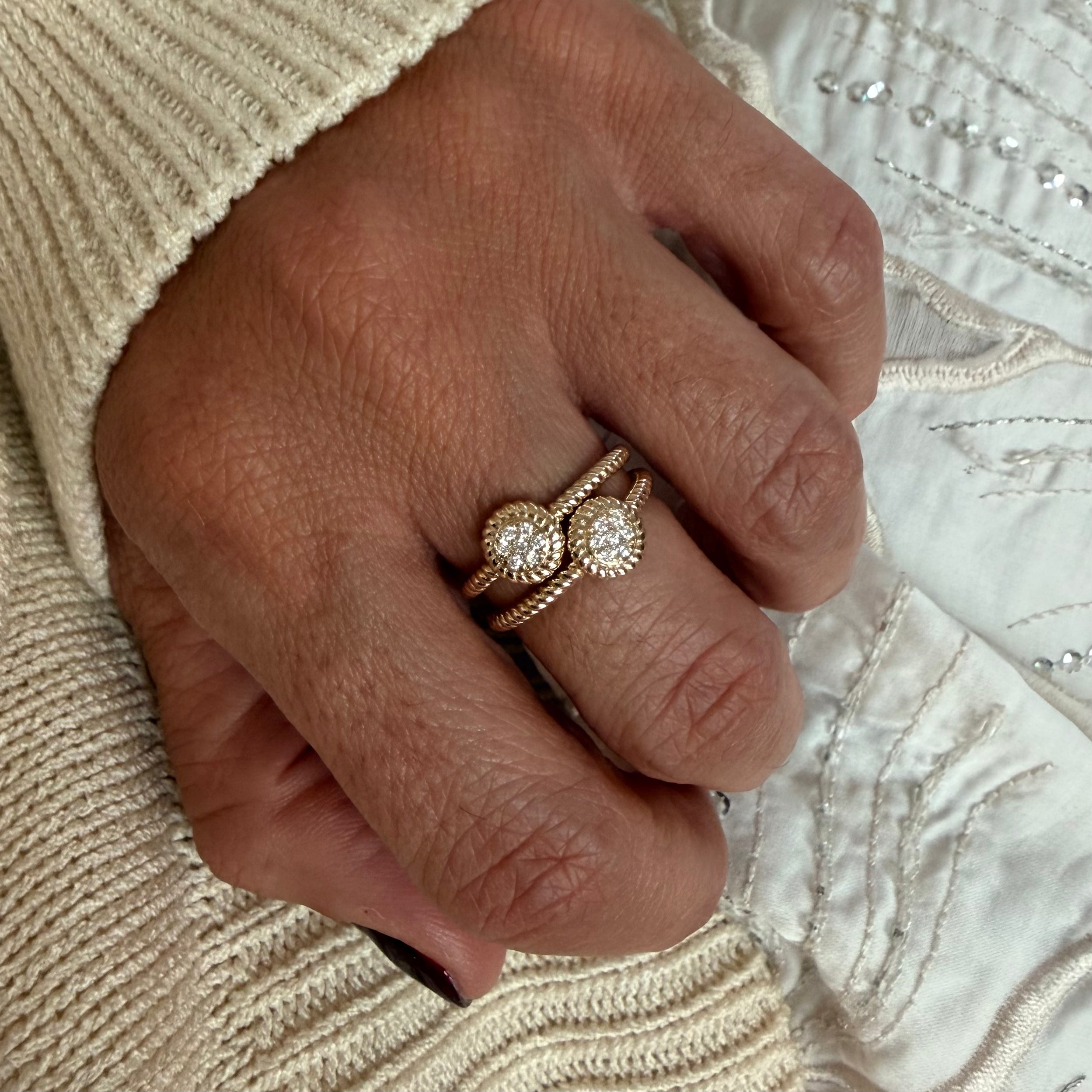 14K Gold Twisted Band Round Diamond Ring