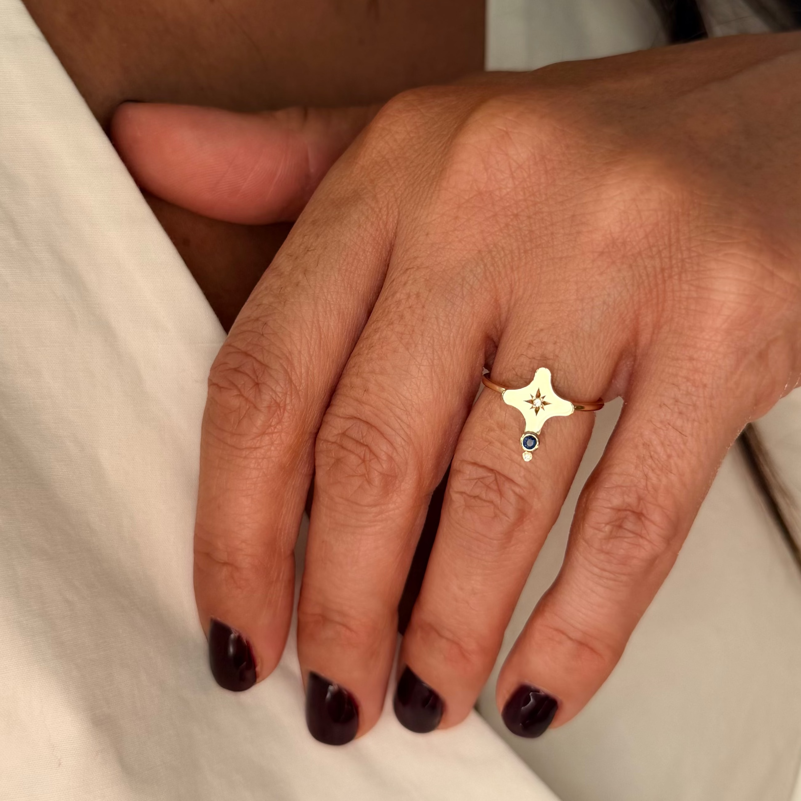 14K Gold Small Star-Shaped Diamond Star Ring with Sapphire