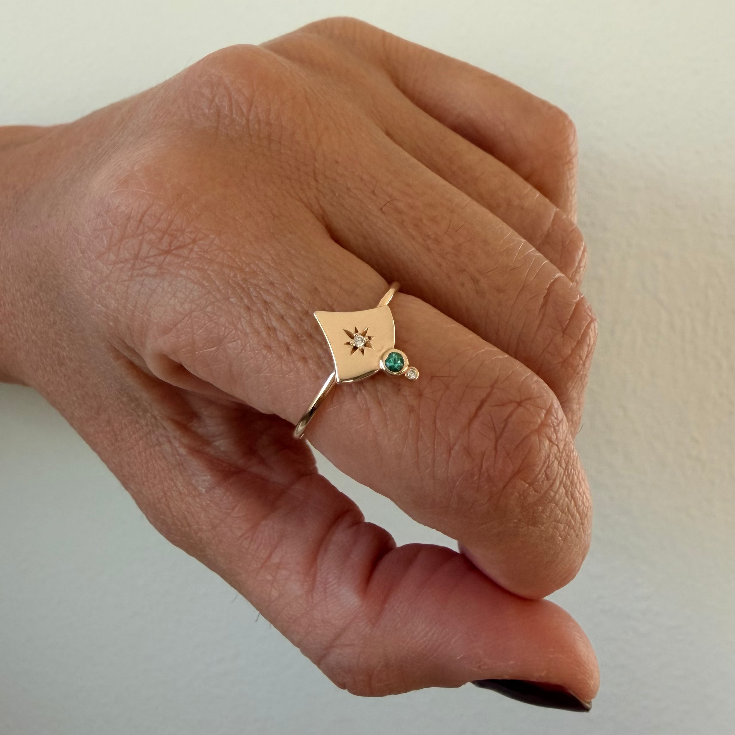 14K Gold Curved Triangle Diamond Star Ring with Emerald