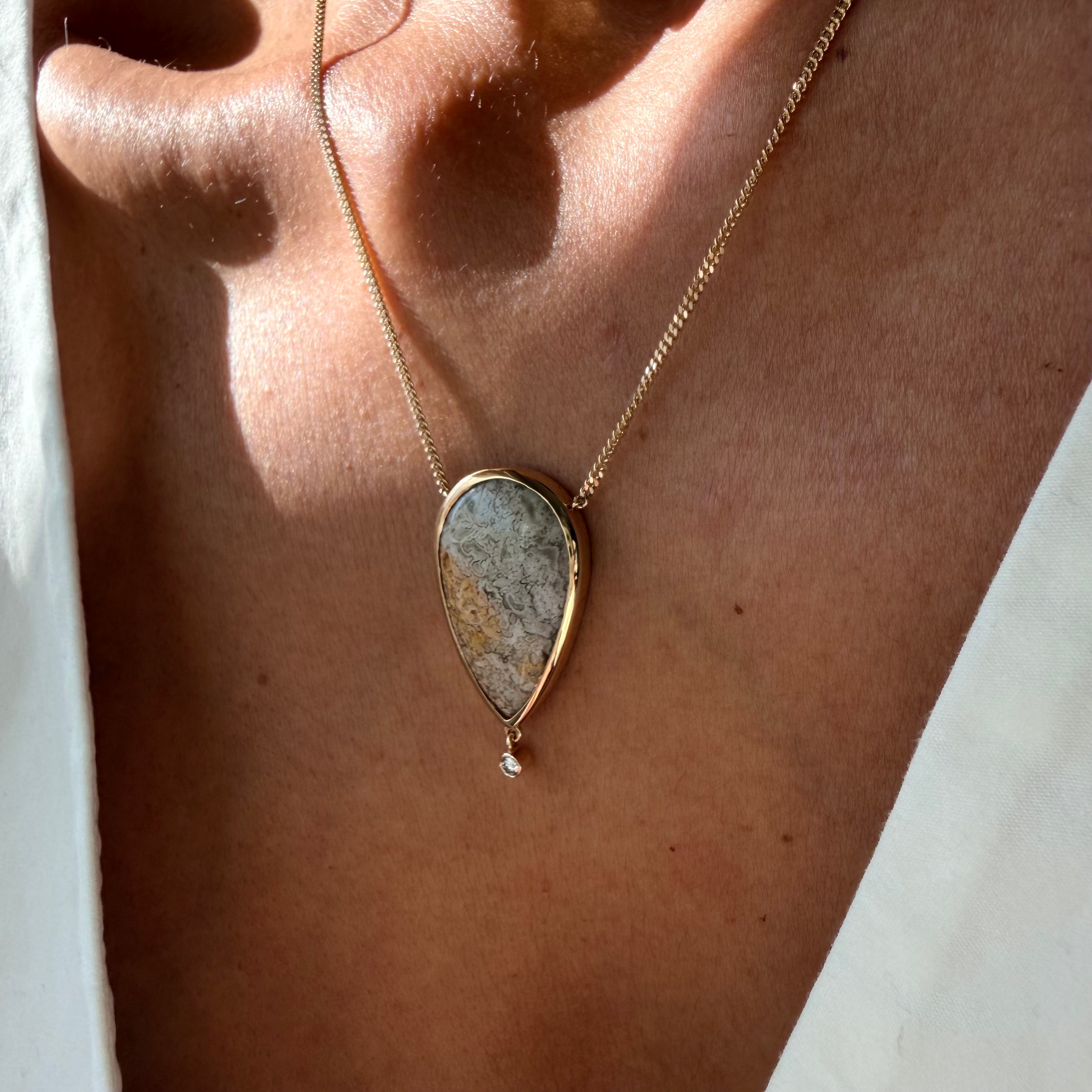 Quiet Glow — Lace Agate & Diamond Necklace
