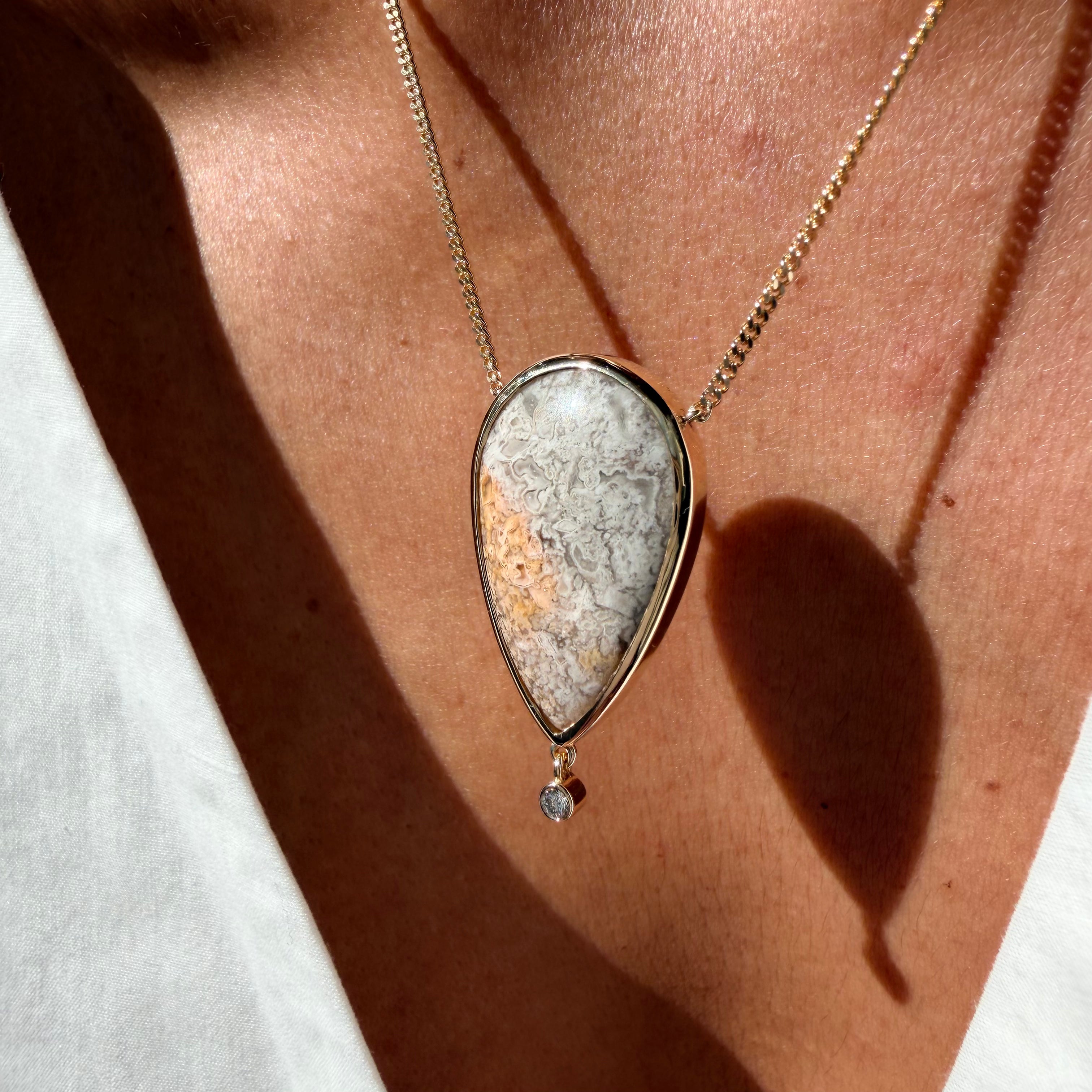 Quiet Glow — Lace Agate & Diamond Necklace