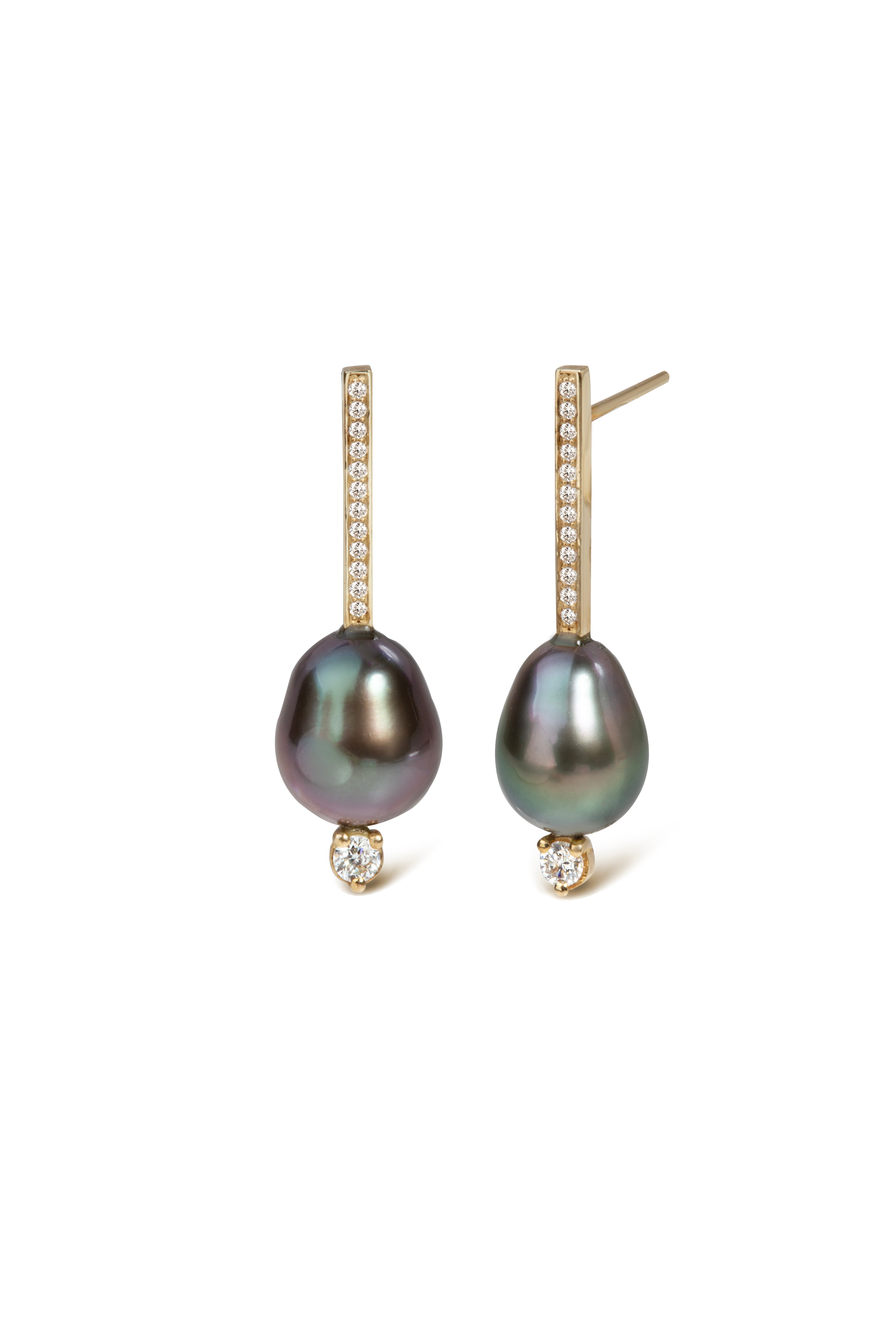 14K Gold delicate Grey Pearl Earings with diamonds