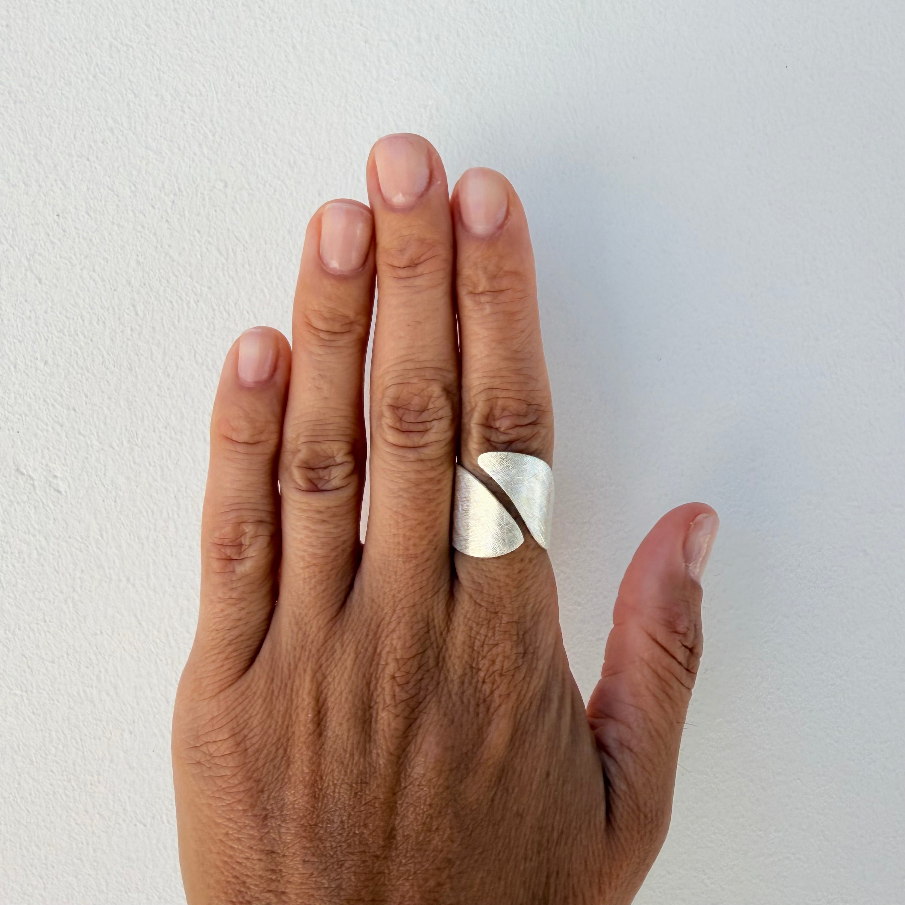 Long Leaf Ring