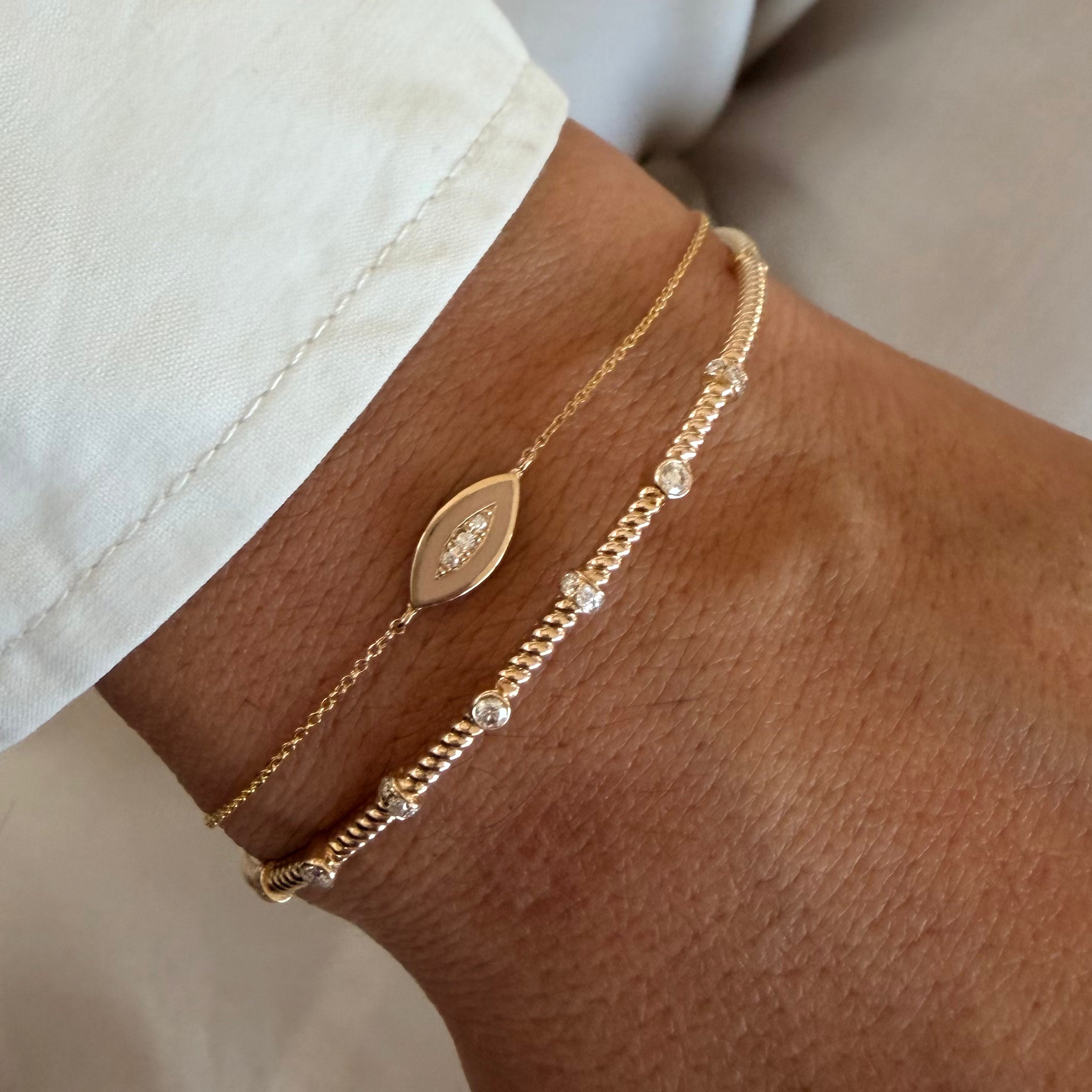 14K Gold Chain Bracelet with Navette Nude Enamel Diamond Motif