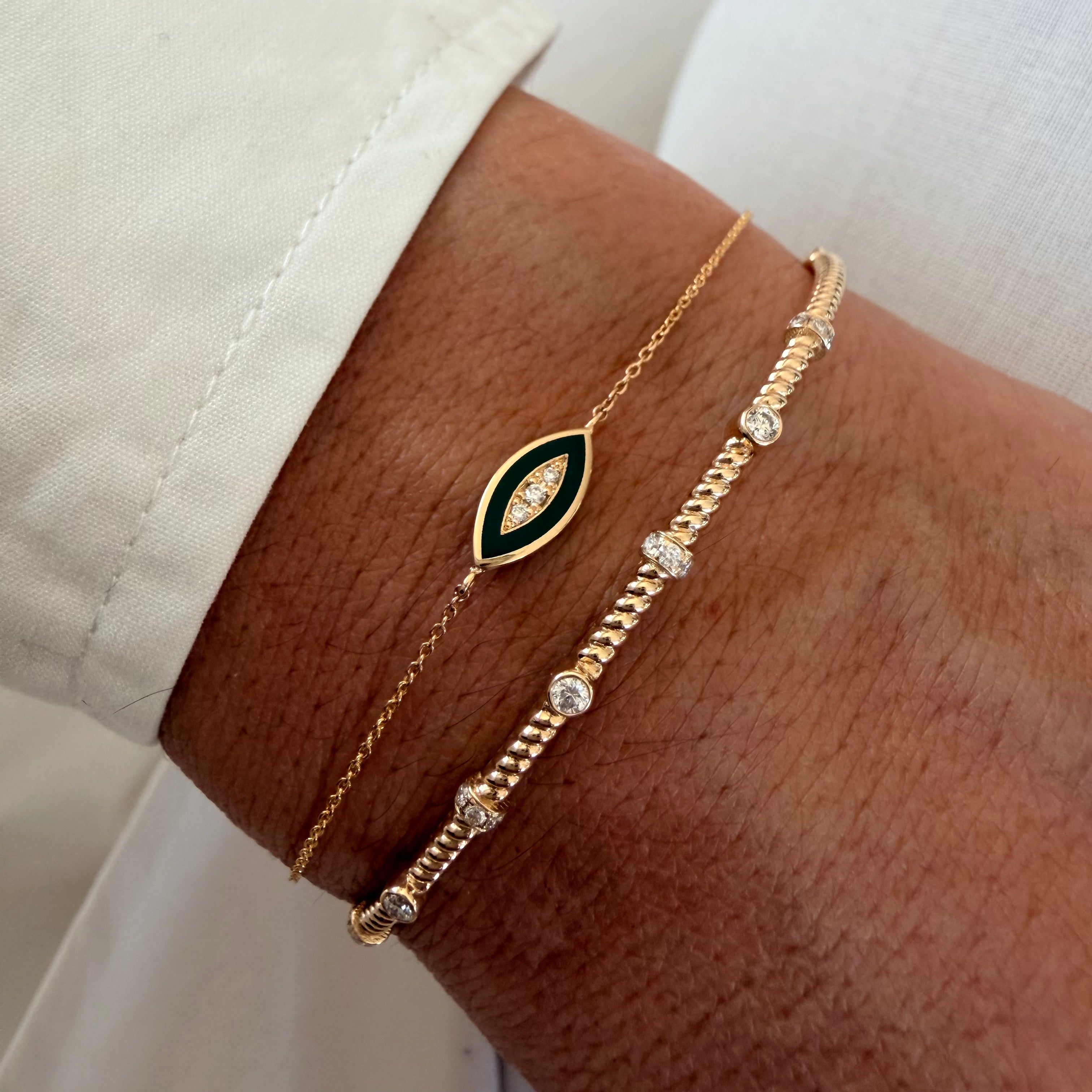 14K Gold Chain Bracelet with Black Navette Enamel Diamond Motif