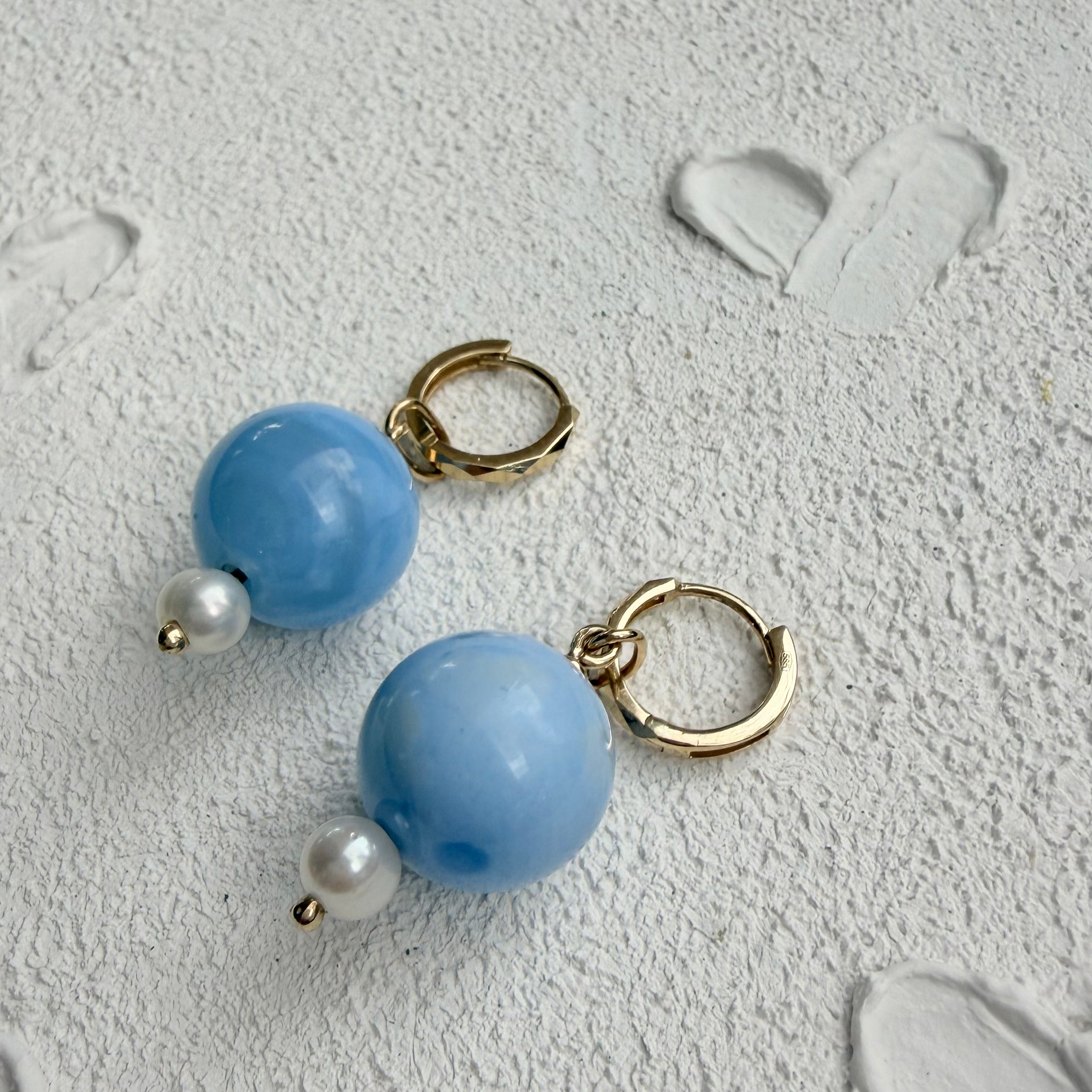 14K Gold Drop Agate and Pearl Motif
