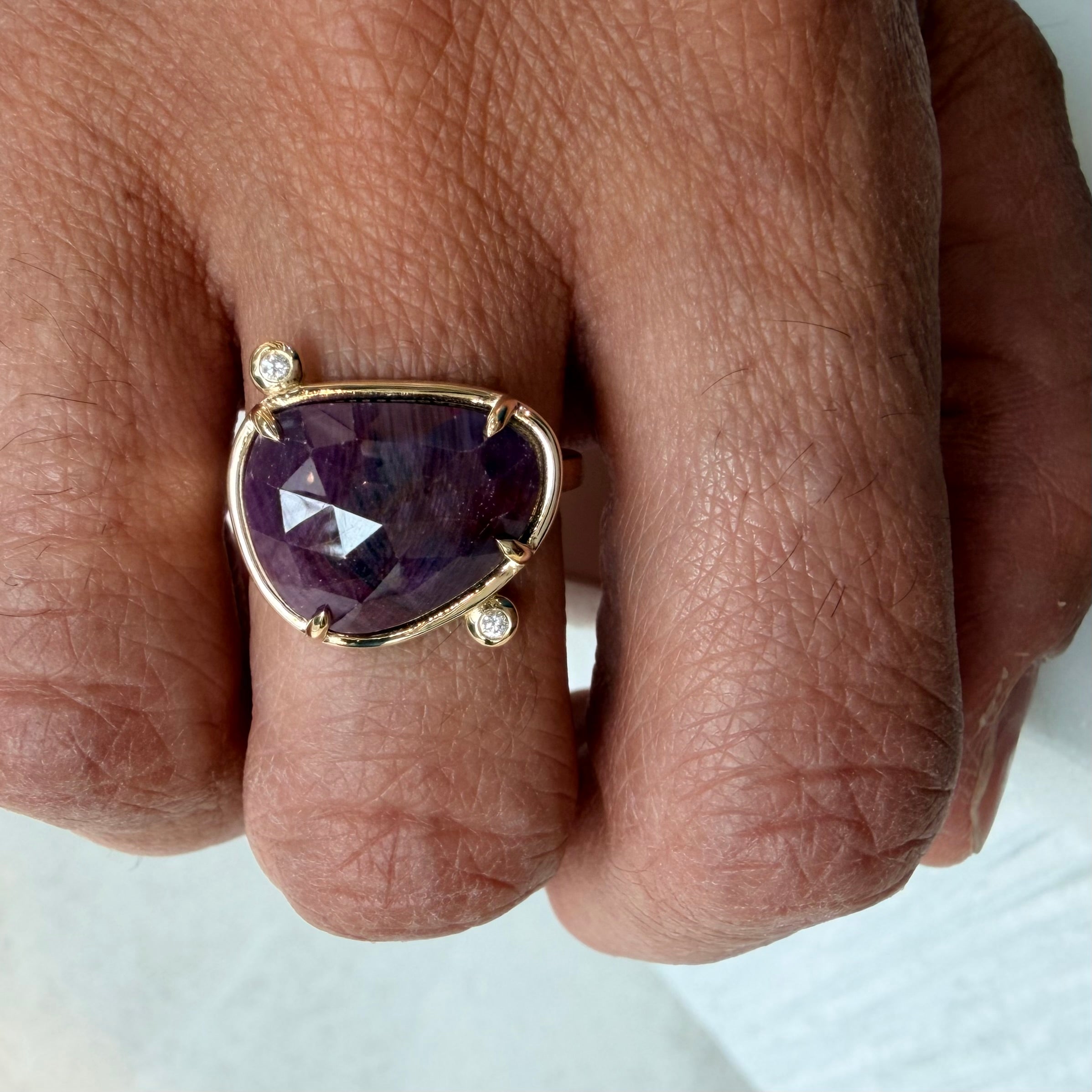 Red Velvet Kiss– 14K Gold Ring with Ruby & Diamonds