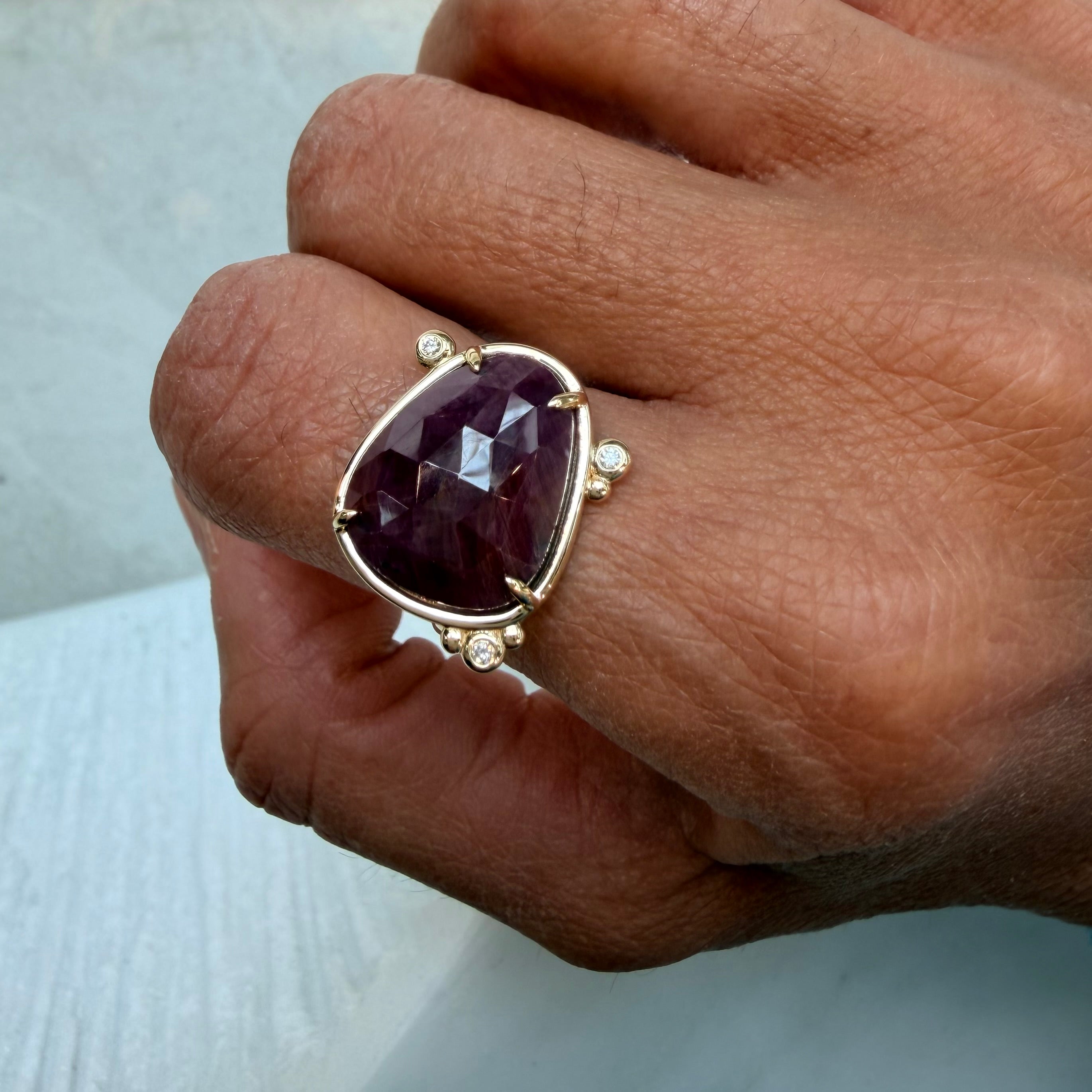 Burning Petal – 14K Gold Ring with Ruby & Diamonds