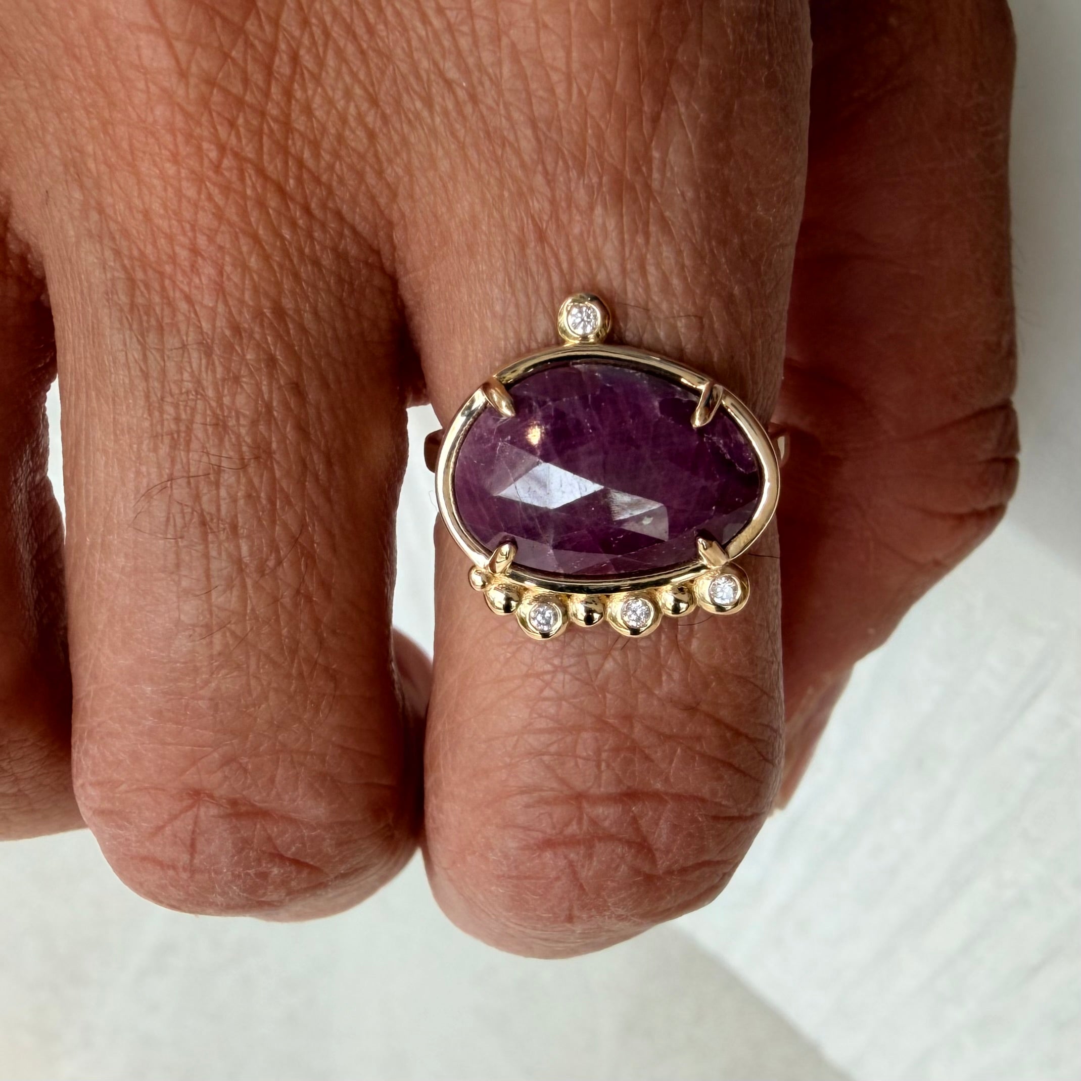 Ruby Pulse – 14K Gold Ring with Ruby & Diamonds