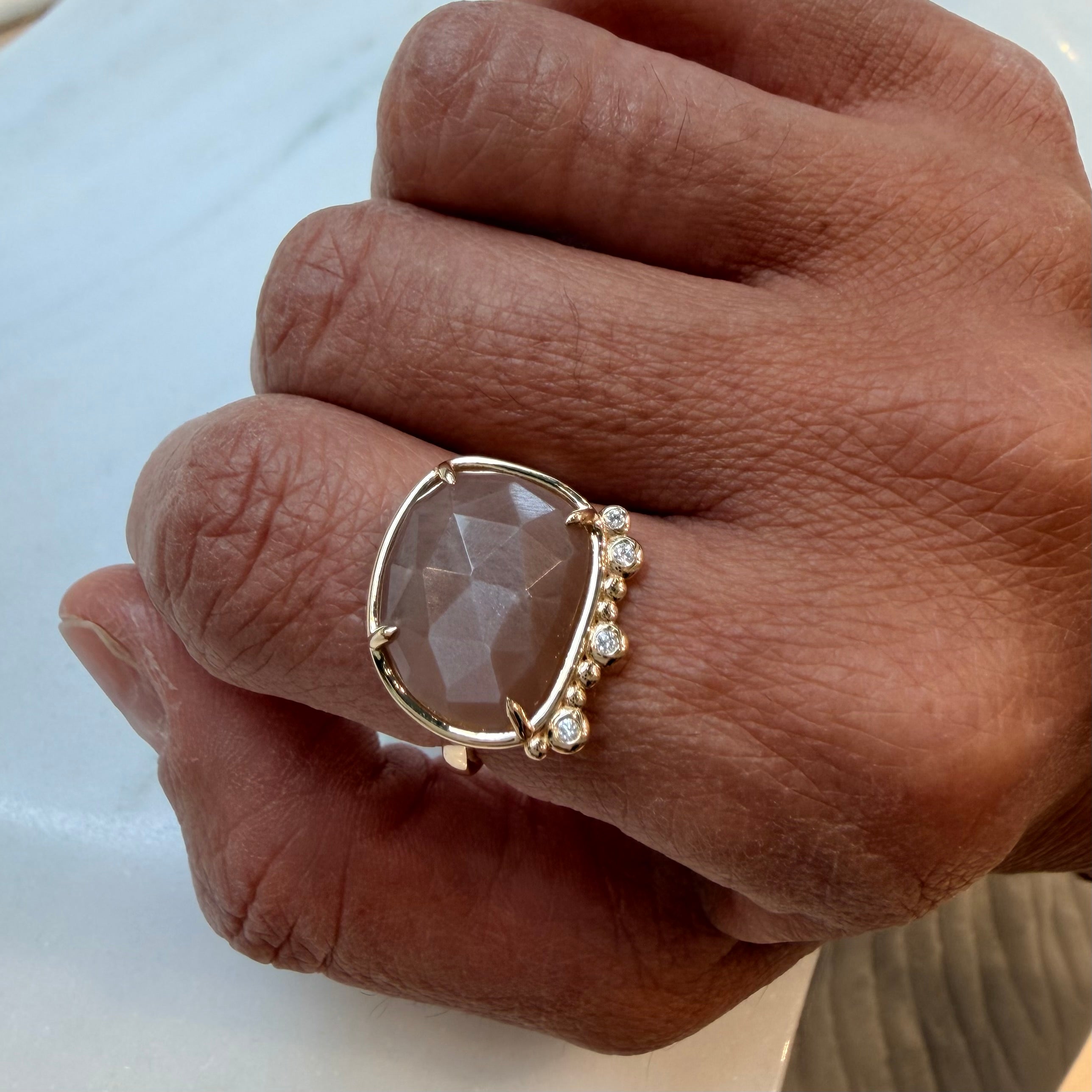 Lunar Whisper – 14K Gold Ring with Moonstone & Diamonds