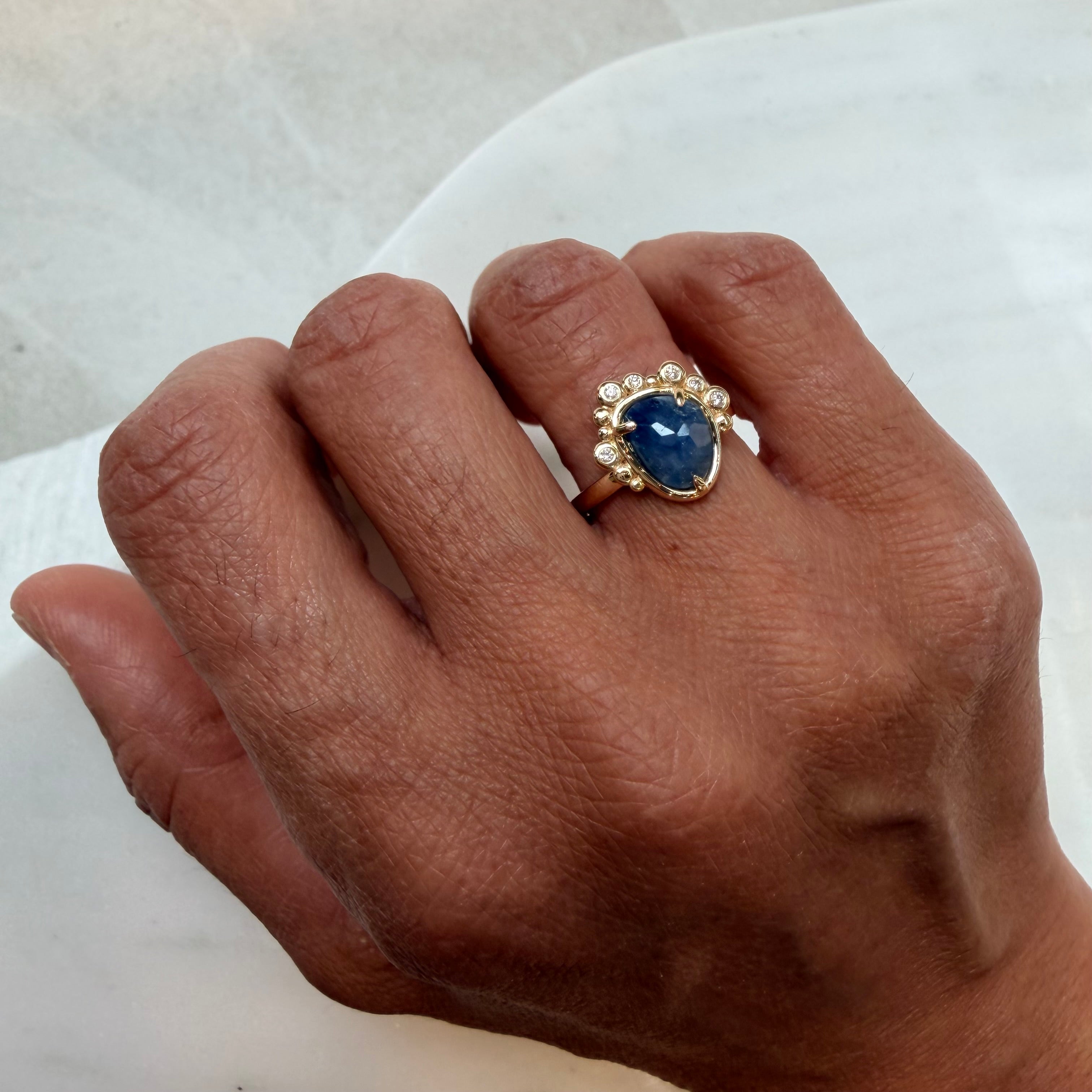 Velvet Tide  – 14K Gold Ring with Sapphire & Diamonds