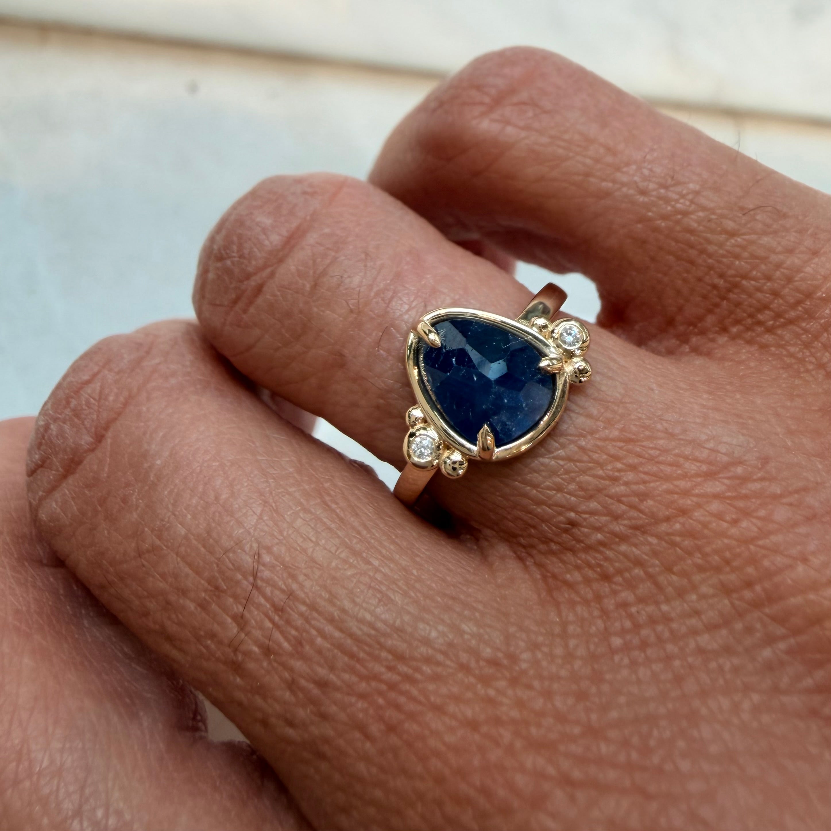 Midnight Vow – 14K Gold Ring with Sapphire & Diamonds