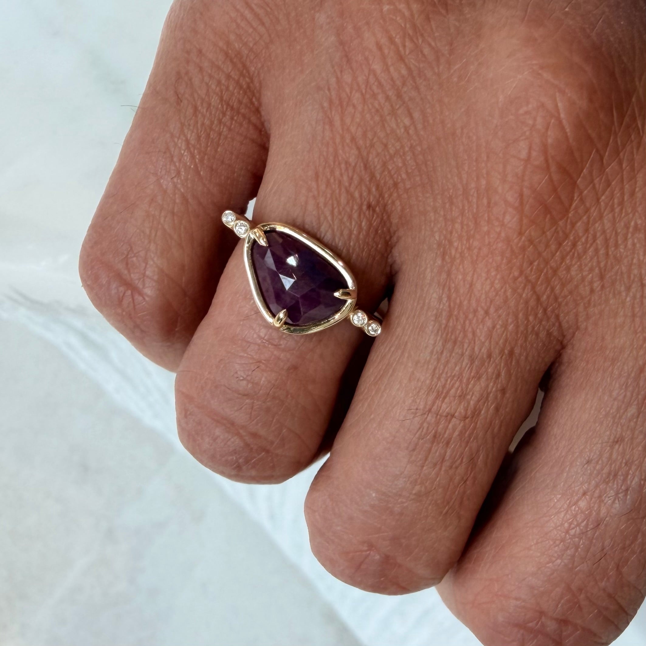 Velvet Flame – 14K Gold Ring with Ruby & Diamonds