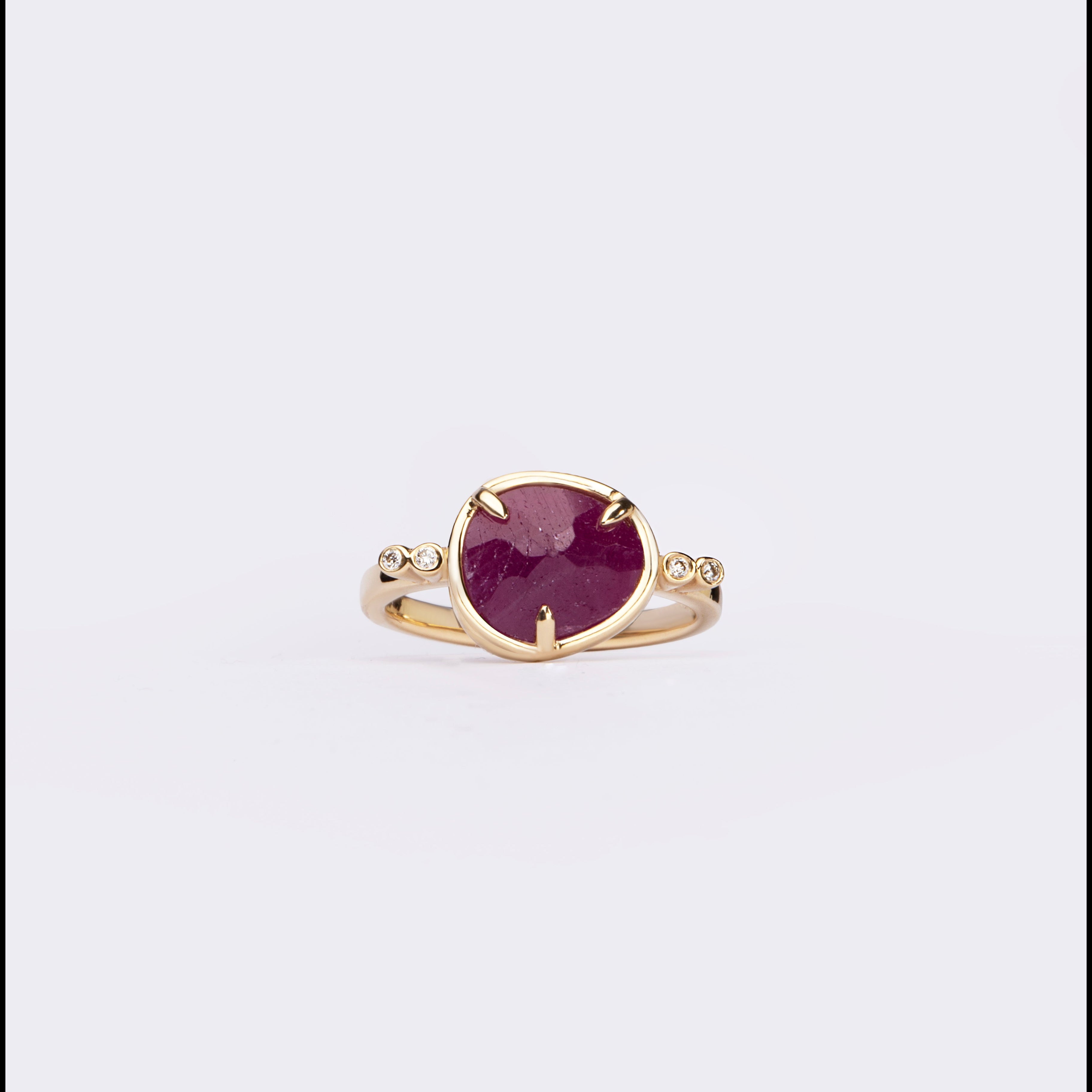 Heartspell – 14K Gold Ring with Ruby & Diamonds