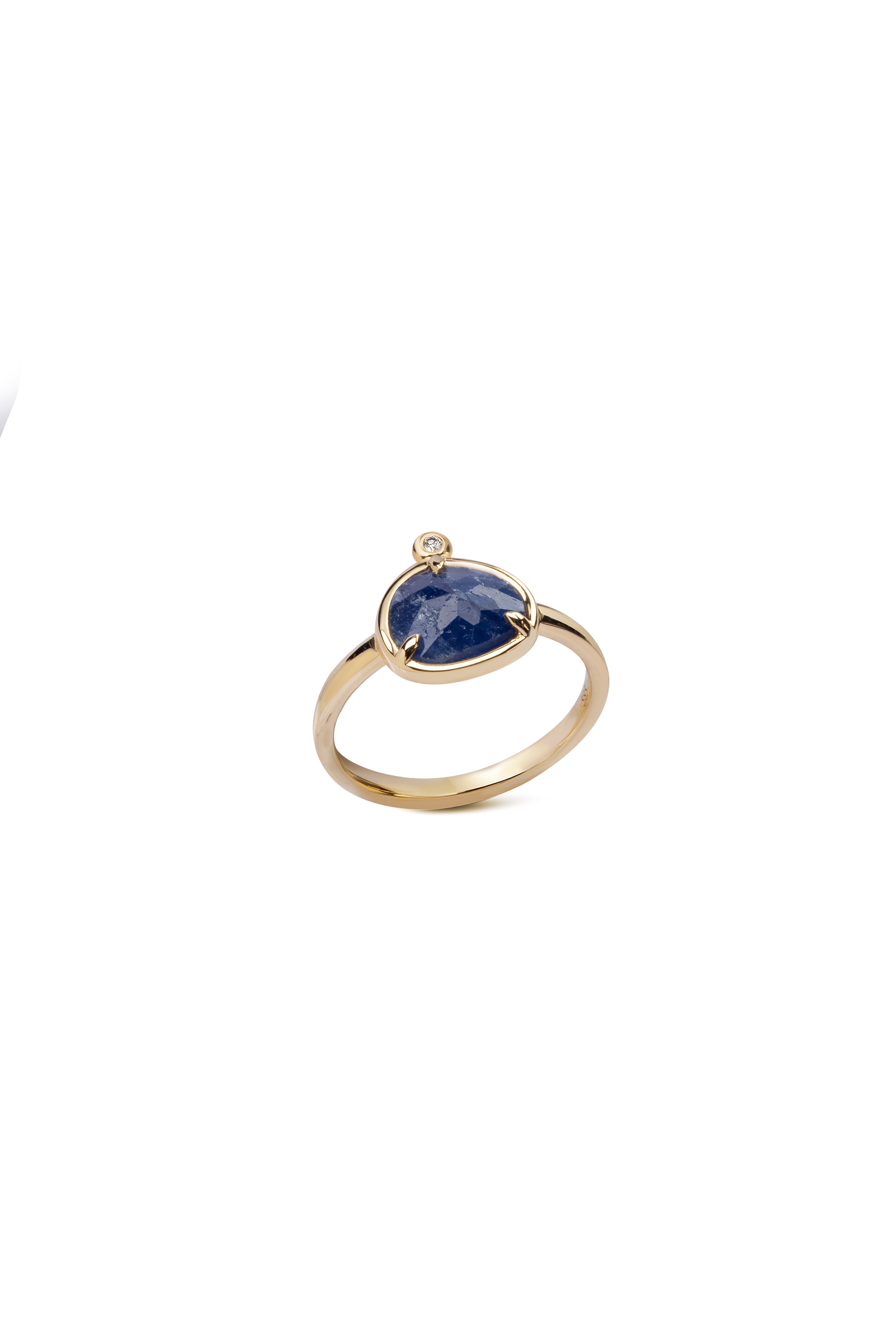 Ocean Kiss  – 14K Gold Ring with Sapphire and Diamond