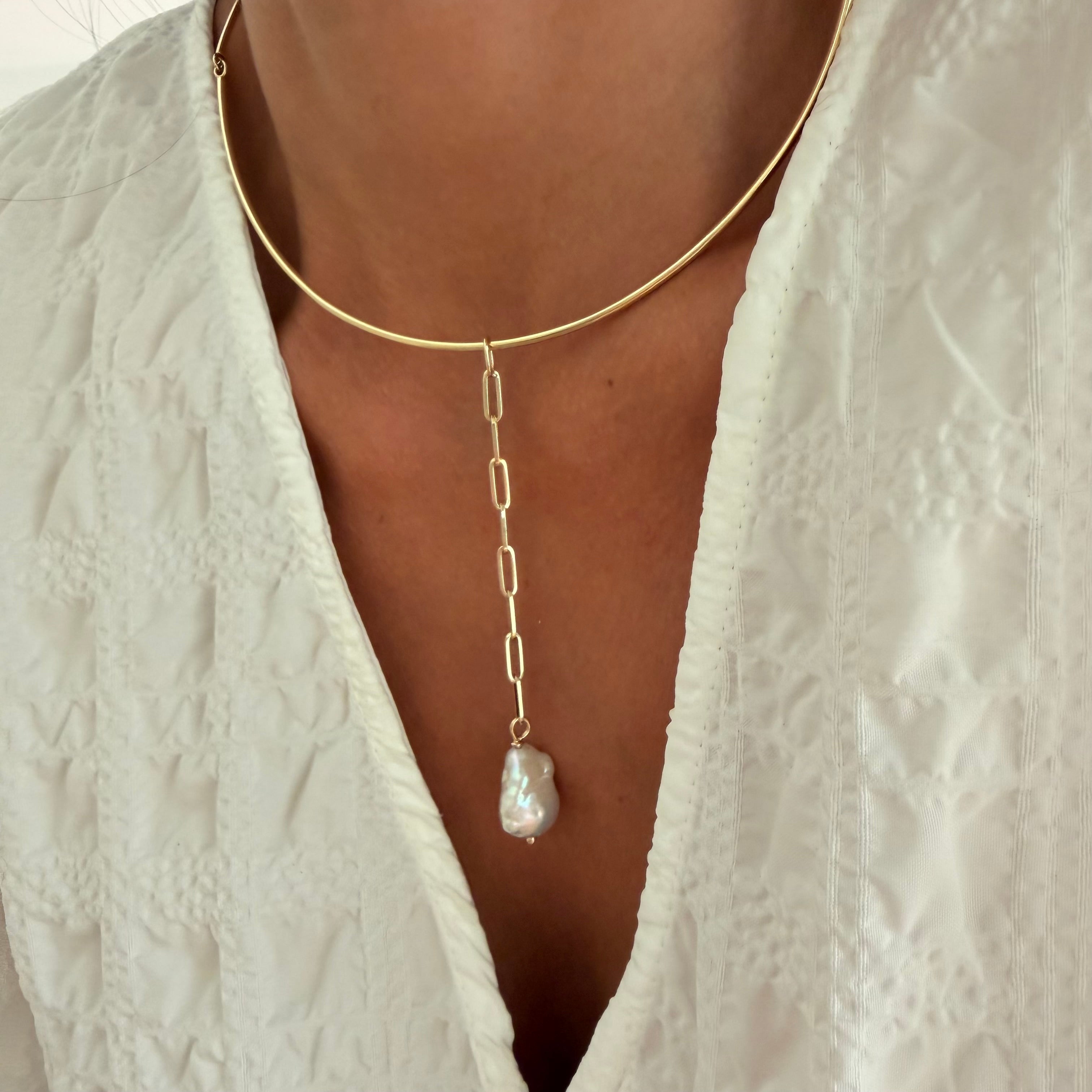 Long Baroque Pearl Chain Motif