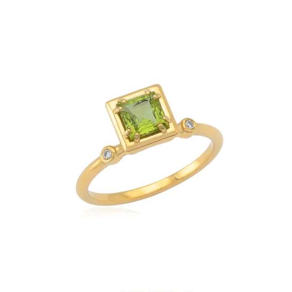 18K Gold side square Peridot Ring with diamonds