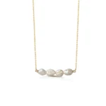 Small Baroque pearl Necklace in line